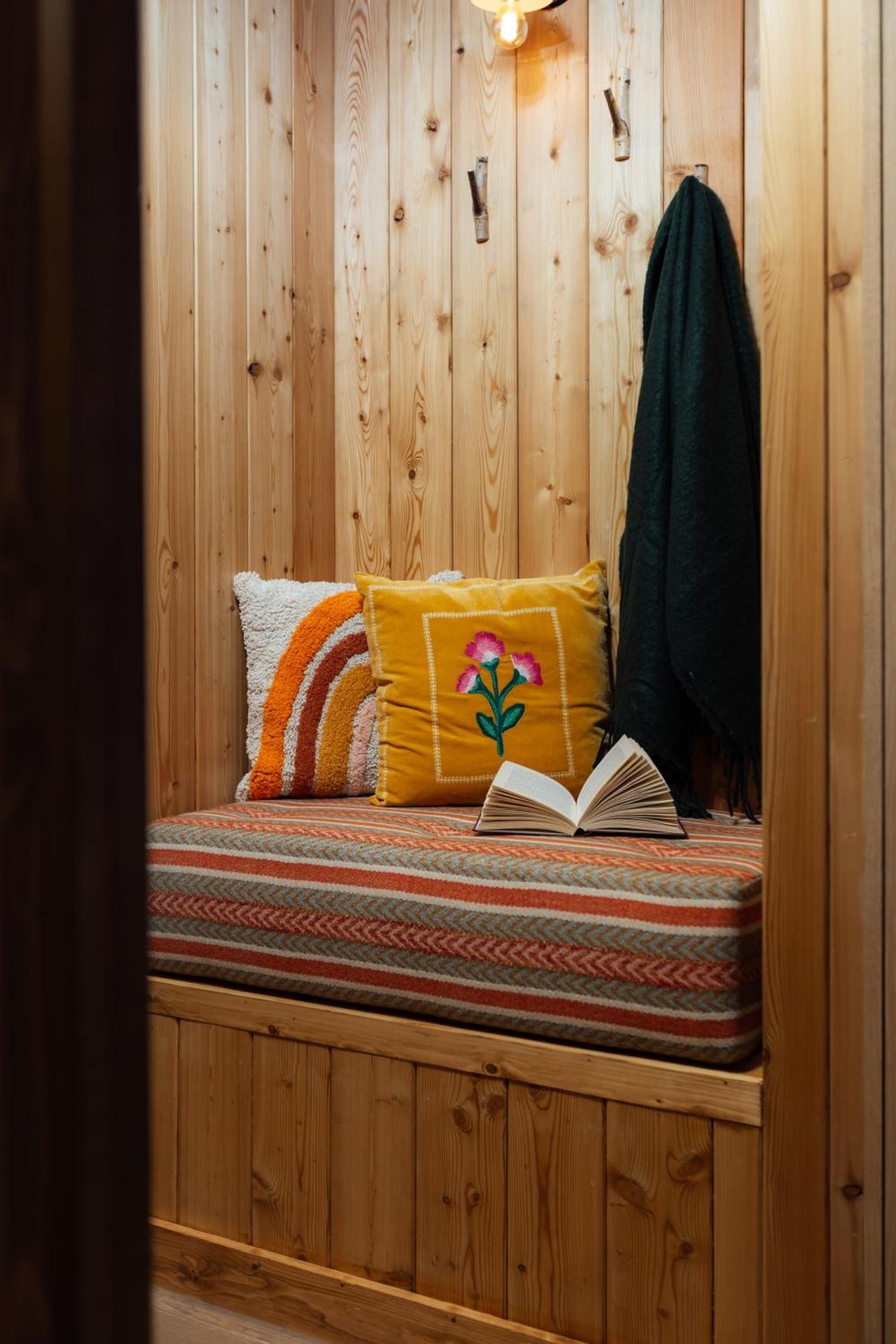 Treehouse Hotel Manchester Exterior photo
