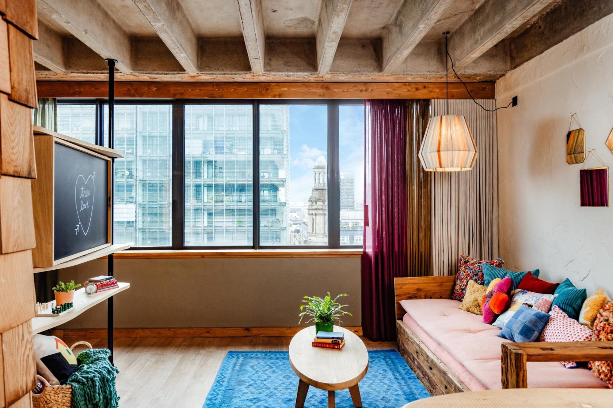 Treehouse Hotel Manchester Exterior photo